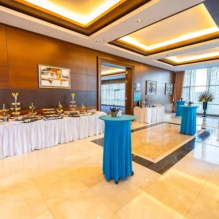 Hotel Miracle Asia Airport & Spa