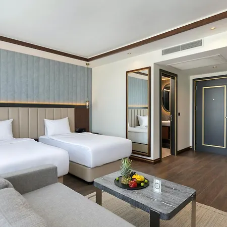 Miracle Asia Airport & Spa Hotel