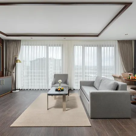 Hotel Miracle Asia Airport & Spa