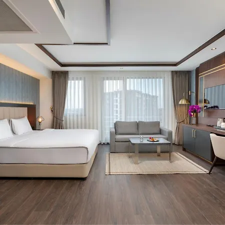 Miracle Asia Airport & Spa 5*