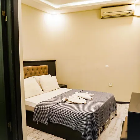 Paradise Ξενοδοχείο 3*