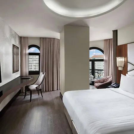 Doubletree By Hilton Gayrettepe Hotel Istambul
