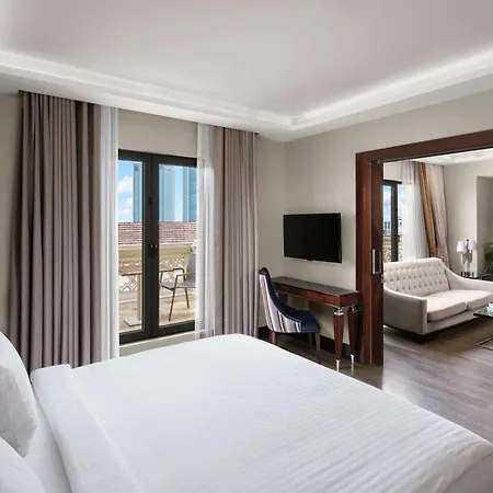 Doubletree By Hilton Gayrettepe Hotel