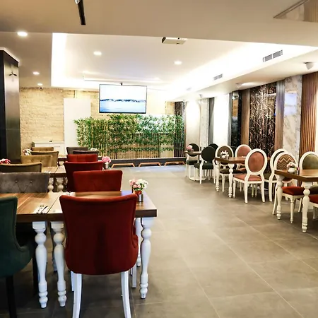 Mia Berre Hotel 4*