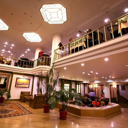 Royal Hotel