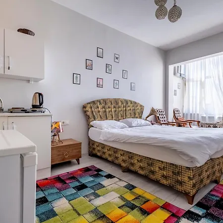 Stnbol Hotel *
