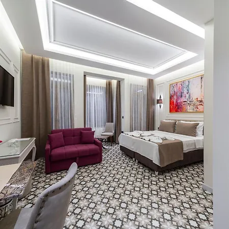 Hotel Pera Luna Premium