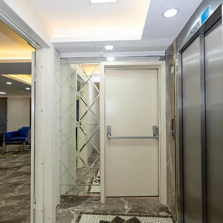 Skystar Deluxe 2* Istanbul