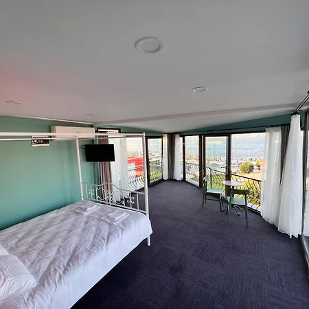 Ueskuedar Hostel *