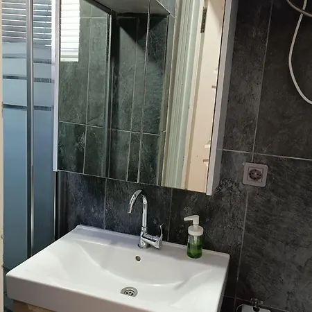 Alan Apartment