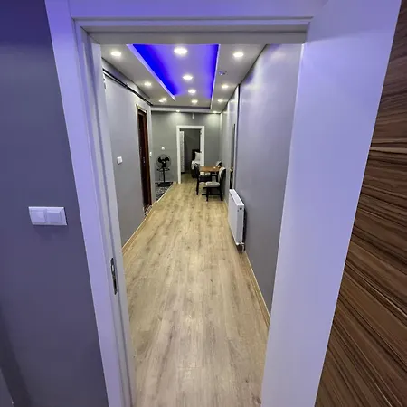 Pequena Casa *