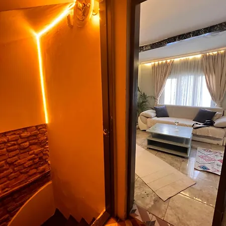 Cozy Dublex In City Center, 3rd Floor Appartamento Provincia di Istanbul