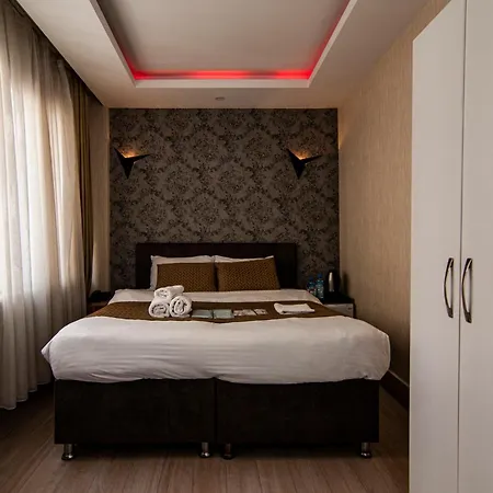 Palazzo Old & 3*