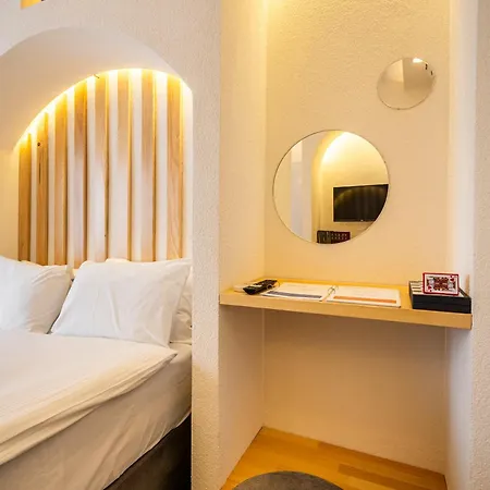 Emir Hotel 3*