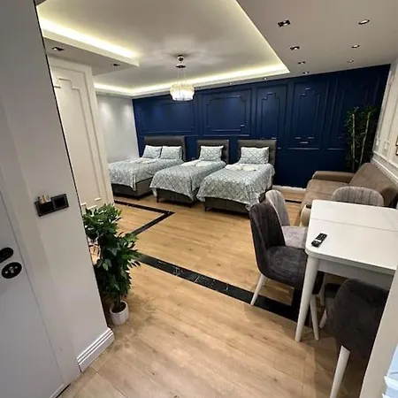 Apartment The Cozy, Below Street Floor *