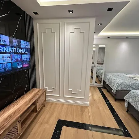 The Cozy, Below Street Floor *