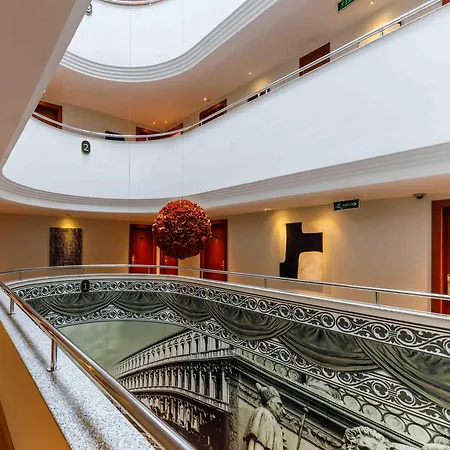 Hotel Vicenza Old City 4*