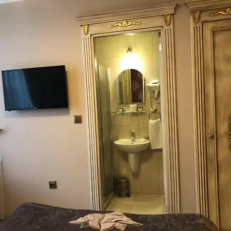 Kaftan Hotel