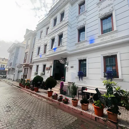 Hotel Maritime