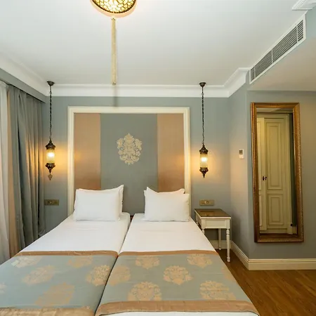 Raymond Blue Otel 3*