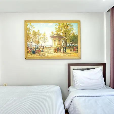 Aparthotel Bright 3*
