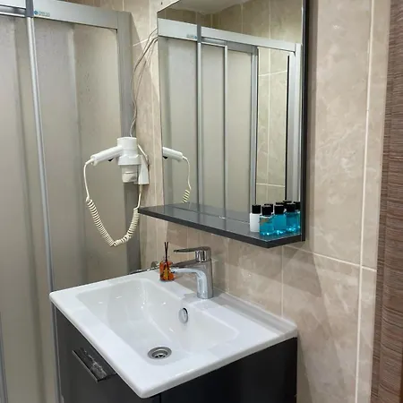 Luna Taksim 2* اسطنبول