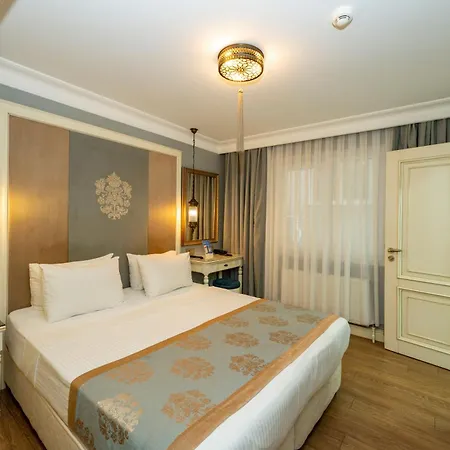 Raymond Blue Otel 3*
