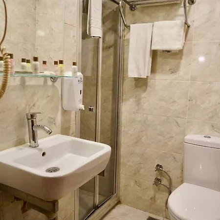 The Downtown Beijing Park 3*