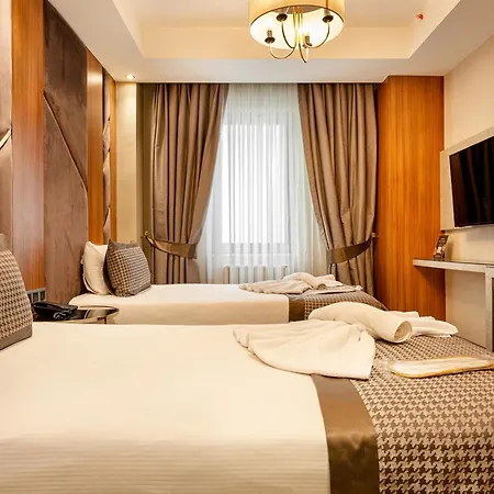 Santra Hotel 3*