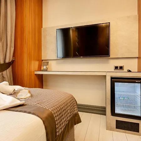Hotel Santra 3*