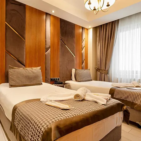 Santra Hotel 3*
