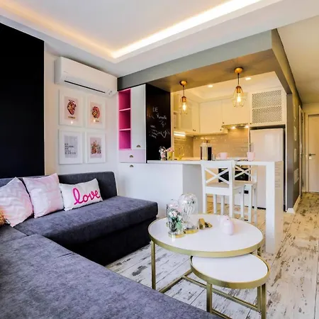 Hotel de apartamente Ava Center