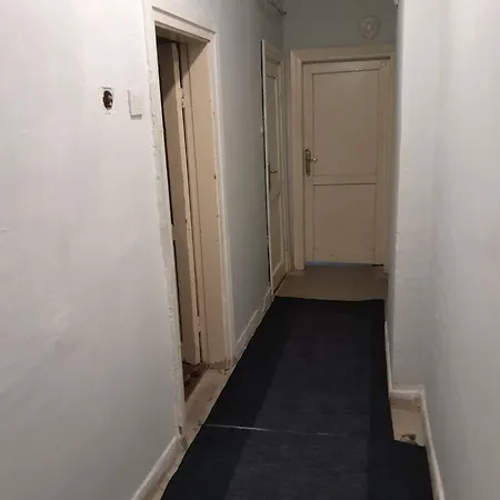 Sharing Flats Taksim Square Apartment *