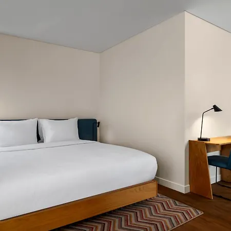 Hampton By Hilton Sirkeci Hotel 3*