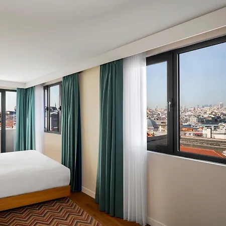 Hampton By Hilton Sirkeci 3*