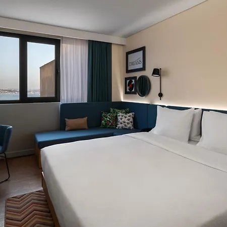 Hampton By Hilton Sirkeci 3*