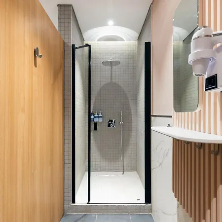 Hotel Yotelair Airport, Duty Free - International Transit Area Provincia di Istanbul