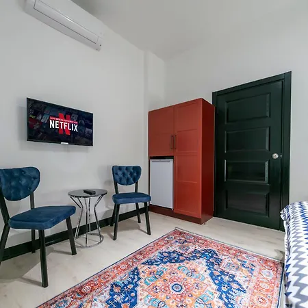Hexa Aparthotel