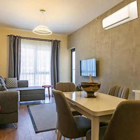 212 Outlet Karsisinda Lux N7