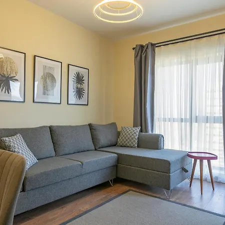212 Outlet Karsisinda Lux N7