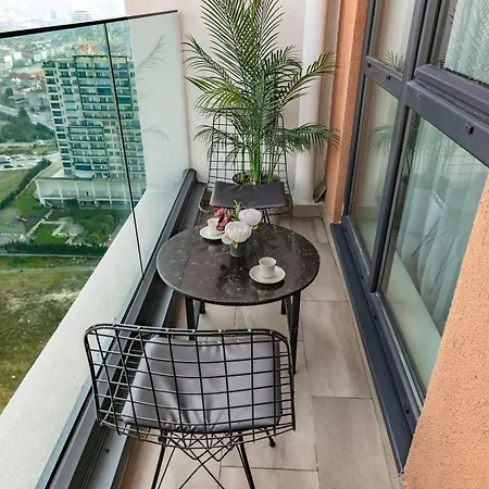 212 Outlet Karsisinda Lux N7 Apartment *