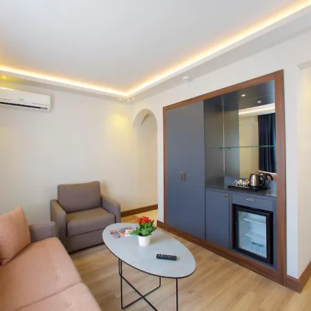 Eyfel 3* Isztambul