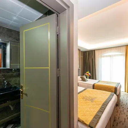 Nobel Old Town - Special Category Hotel
