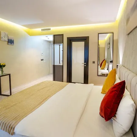 Orya Hotel