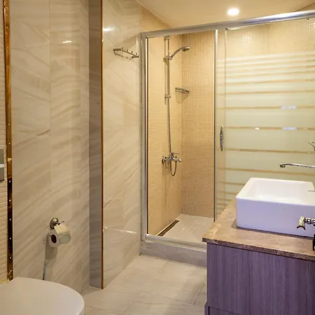 Hotel Orya 2*
