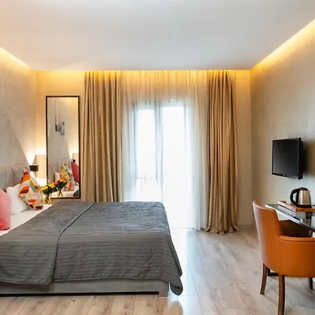 Orya Hotel 2*