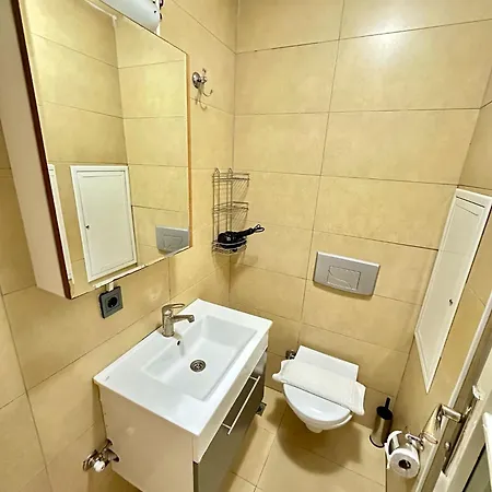 Aparthotel Elegance Aparts Cihangir
