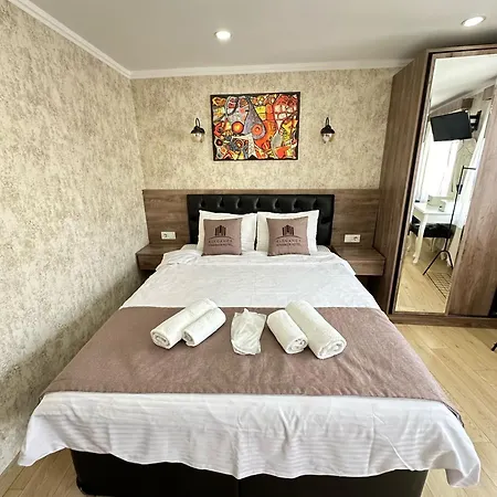 Aparthotel Elegance Aparts Cihangir *