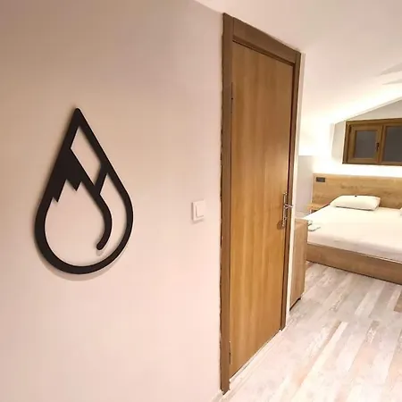 Social House Mil Hotel *