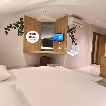 Hotel Social House Mil